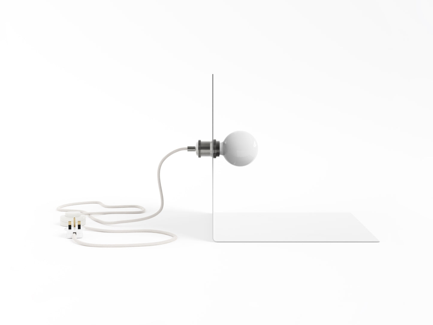 M-430 FLOOR LAMP